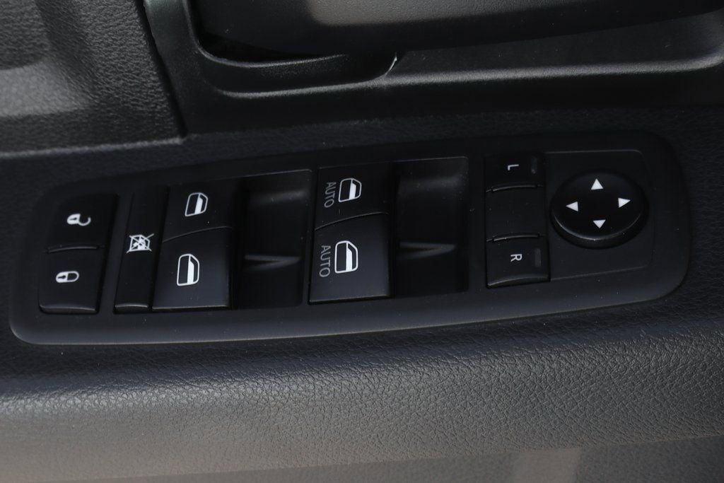 Used 2020 RAM 3500 Tradesman w/ Chrome Appearance Group image 23