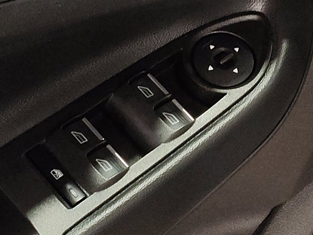 Used 2017 Ford C-MAX SE image 27