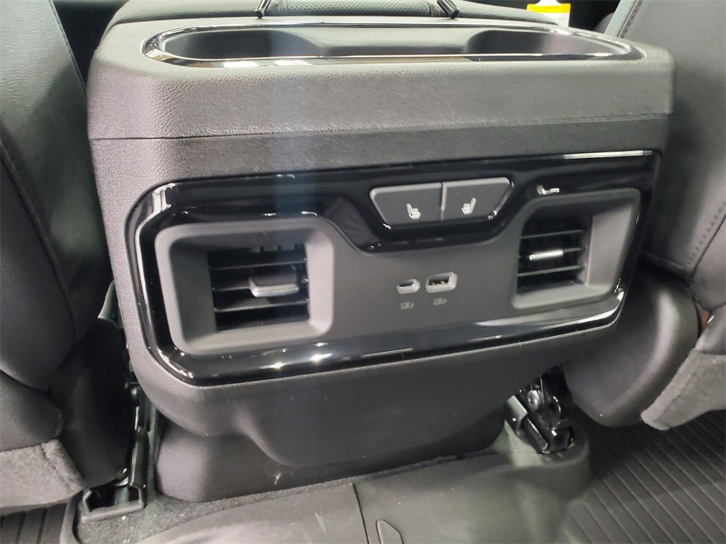 New 2026 GMC Sierra 1500 AT4 w/ AT4 Premium Package image 32