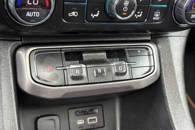 Used 2023 GMC Acadia AT4 w/ Technology Package image 21