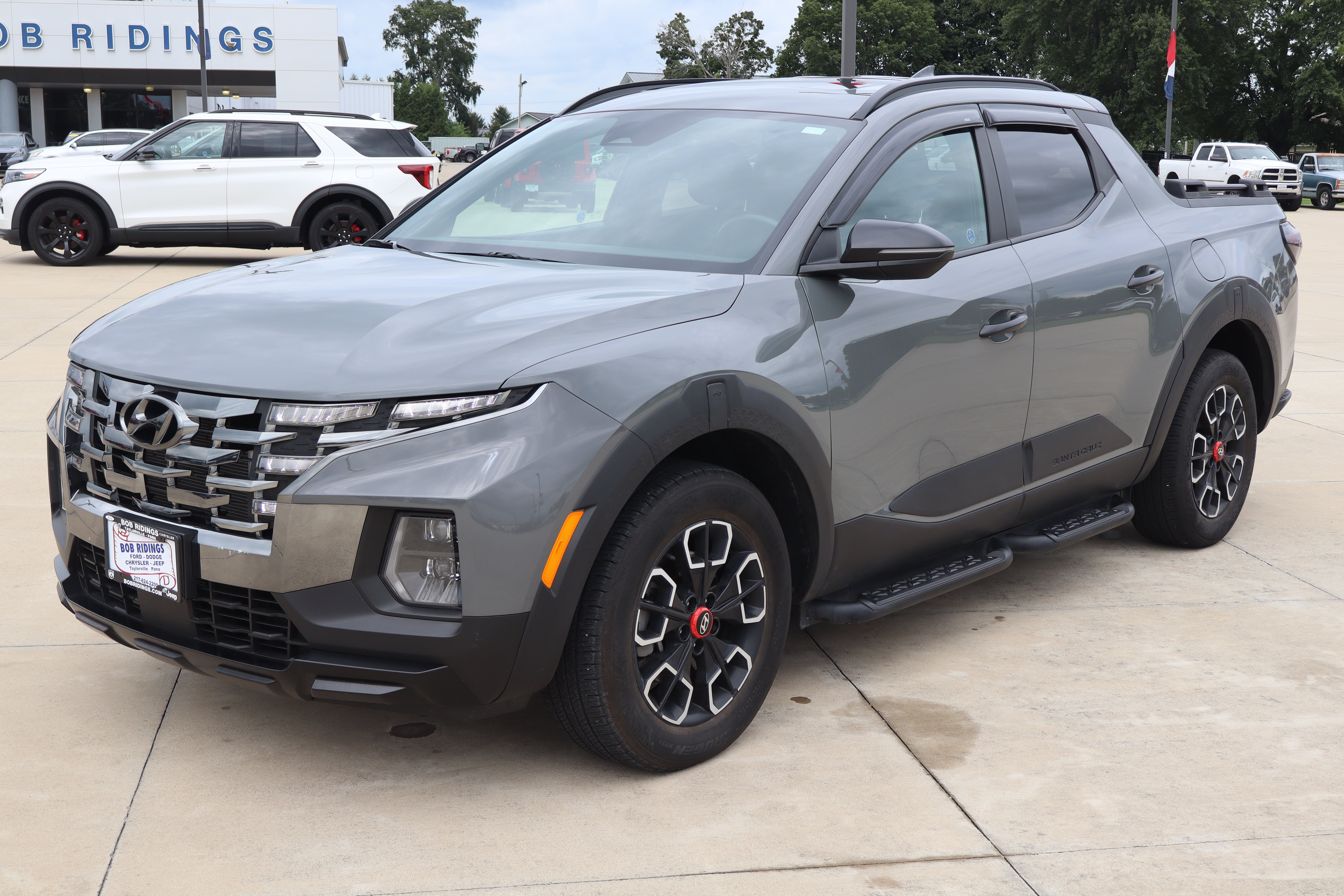 Used 2024 Hyundai Santa Cruz XRT AWD/4WD image 2