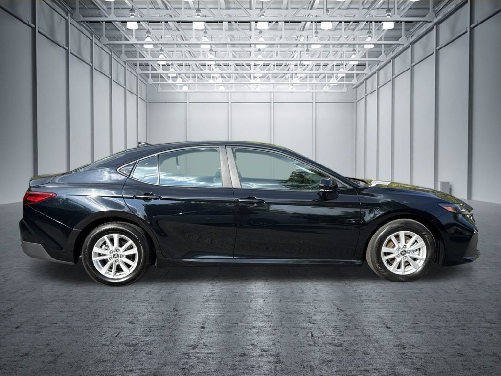 Used 2025 Toyota Camry LE FWD image 10