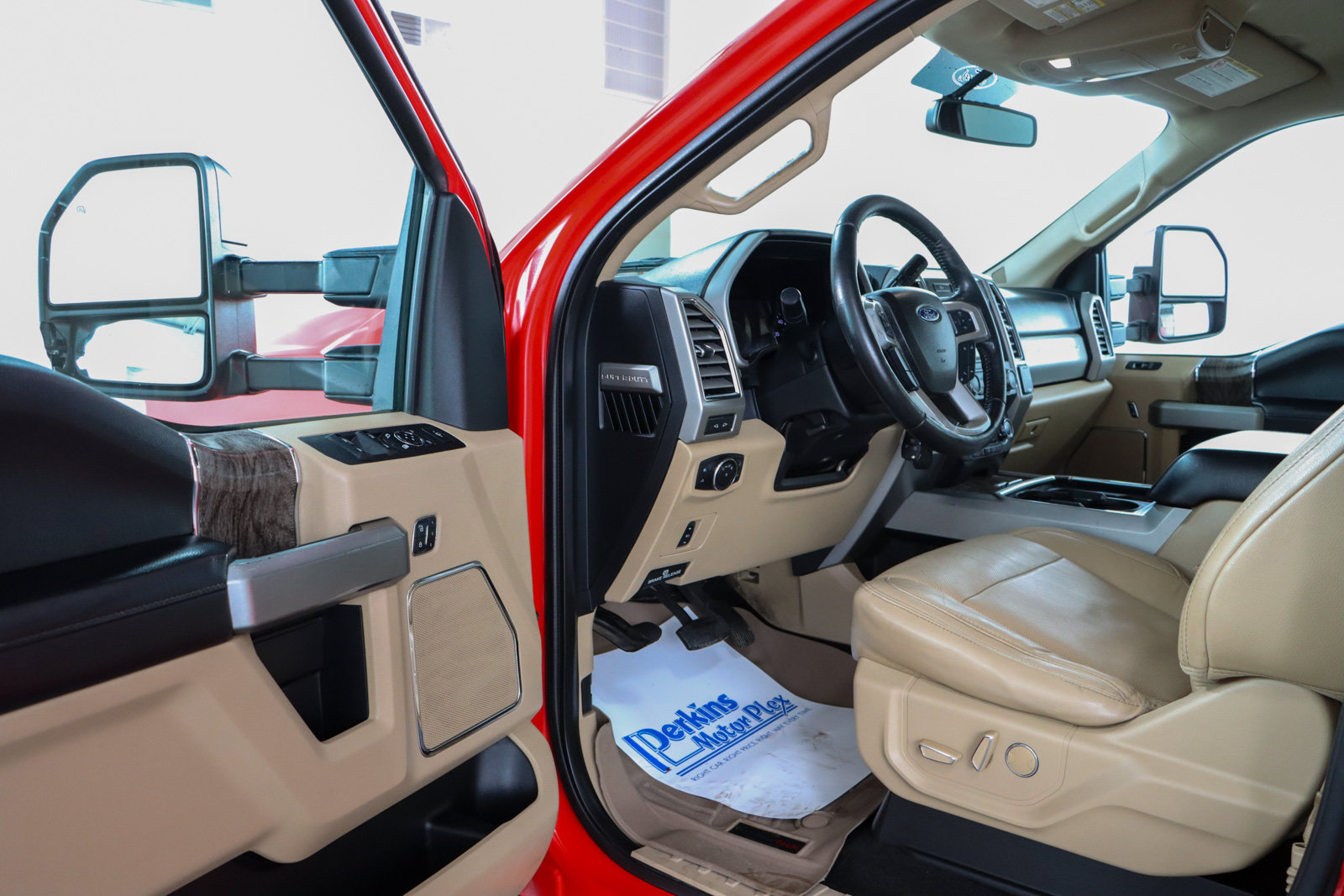 Used 2017 Ford F250 Lariat w/ Chrome Package AWD/4WD image 3