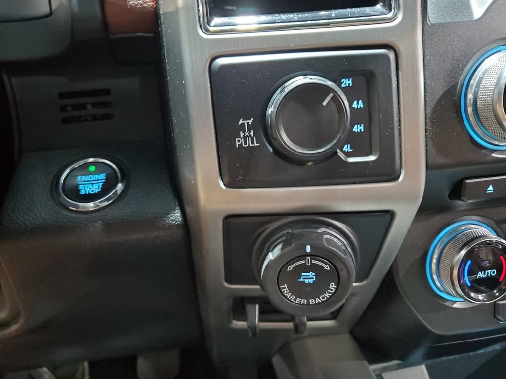 Used 2018 Ford F150 Platinum w/ Equipment Group 701A Luxury AWD/4WD image 34