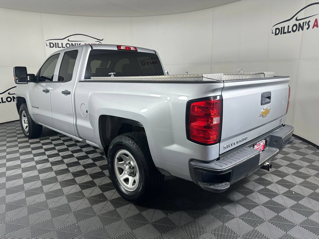 Used 2017 Chevrolet Silverado 1500 W/T AWD/4WD image 4