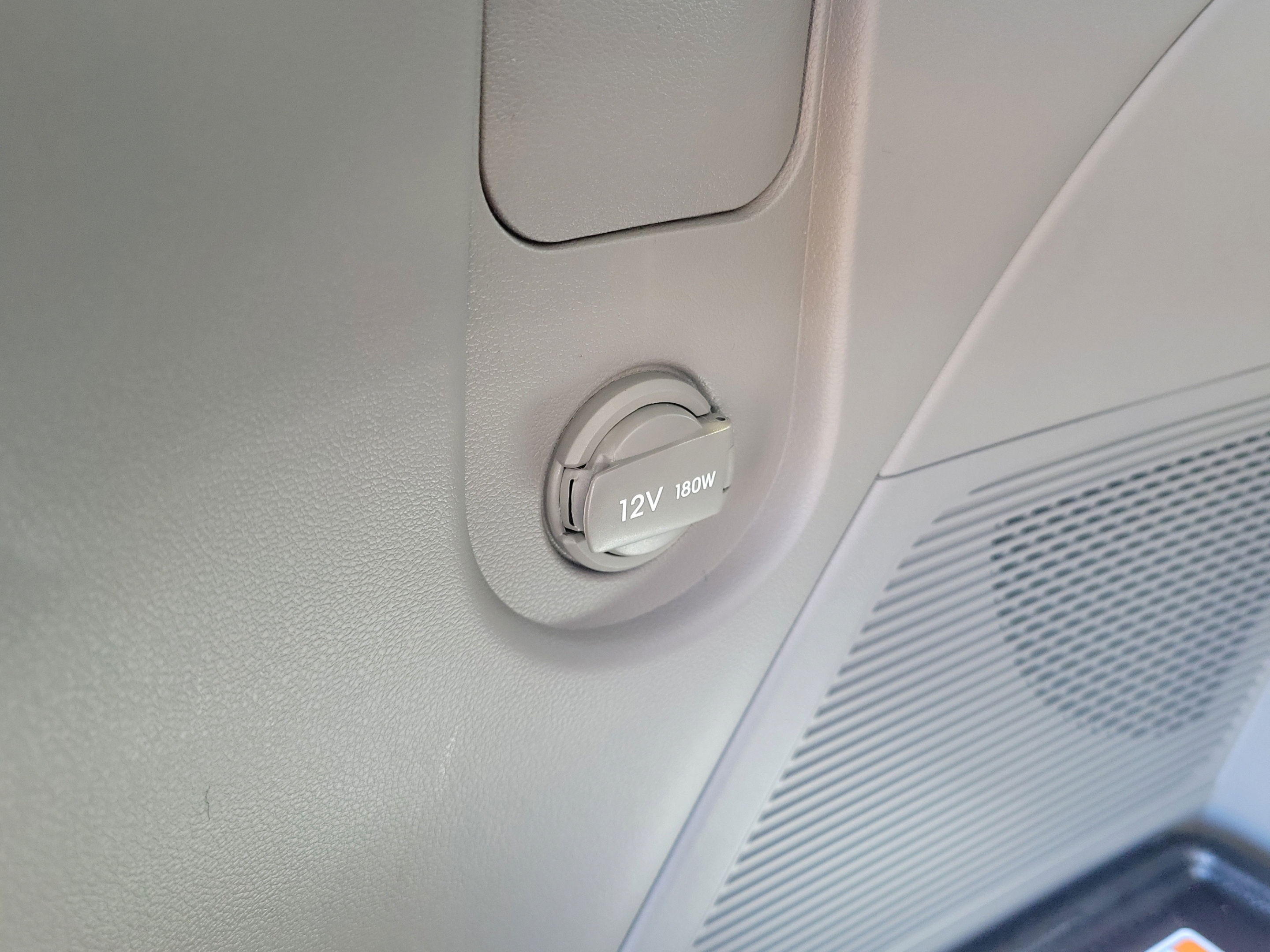 Certified 2026 Hyundai Palisade Limited FWD image 5
