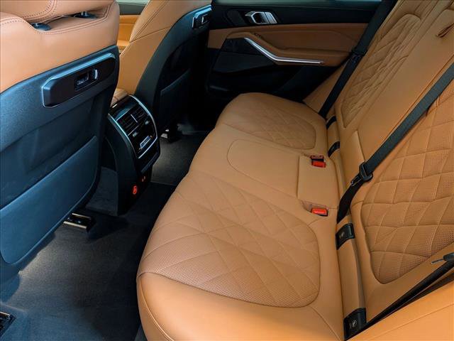 Used 2025 BMW X5 xDrive40i w/ Premium Package image 21