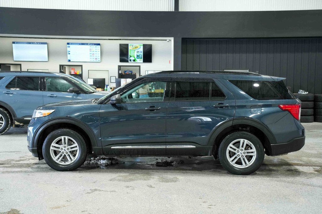 Used 2024 Ford Explorer XLT image 8
