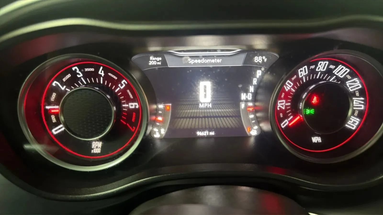 Used 2015 Dodge Challenger SXT RWD image 11