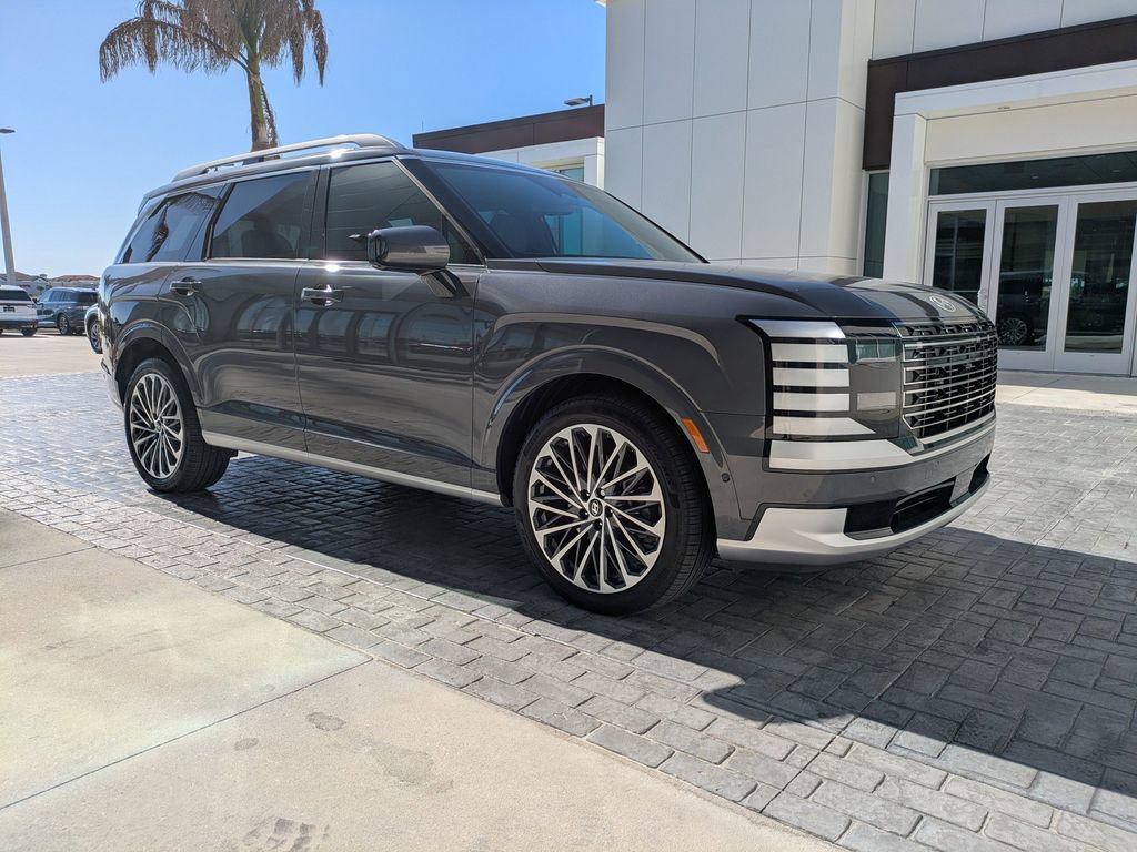 Used 2026 Hyundai Palisade Calligraphy image 3