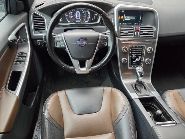 Used 2016 Volvo XC60 T5 Platinum w/ Climate Package FWD image 12