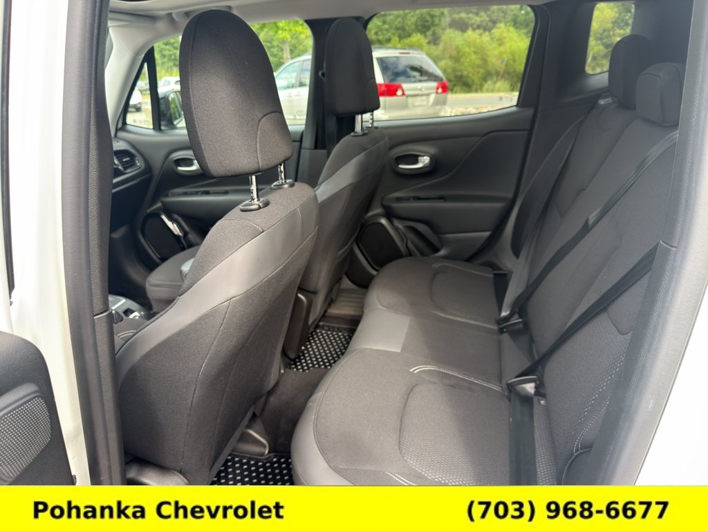 Used 2023 Jeep Renegade Altitude w/ Sun/Sound Group AWD/4WD image 25