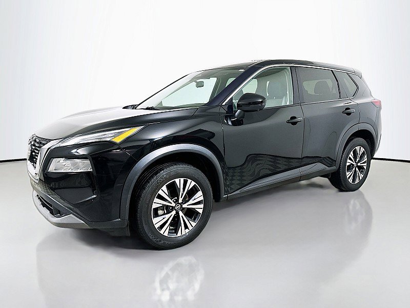 Used 2021 Nissan Rogue SV image 3