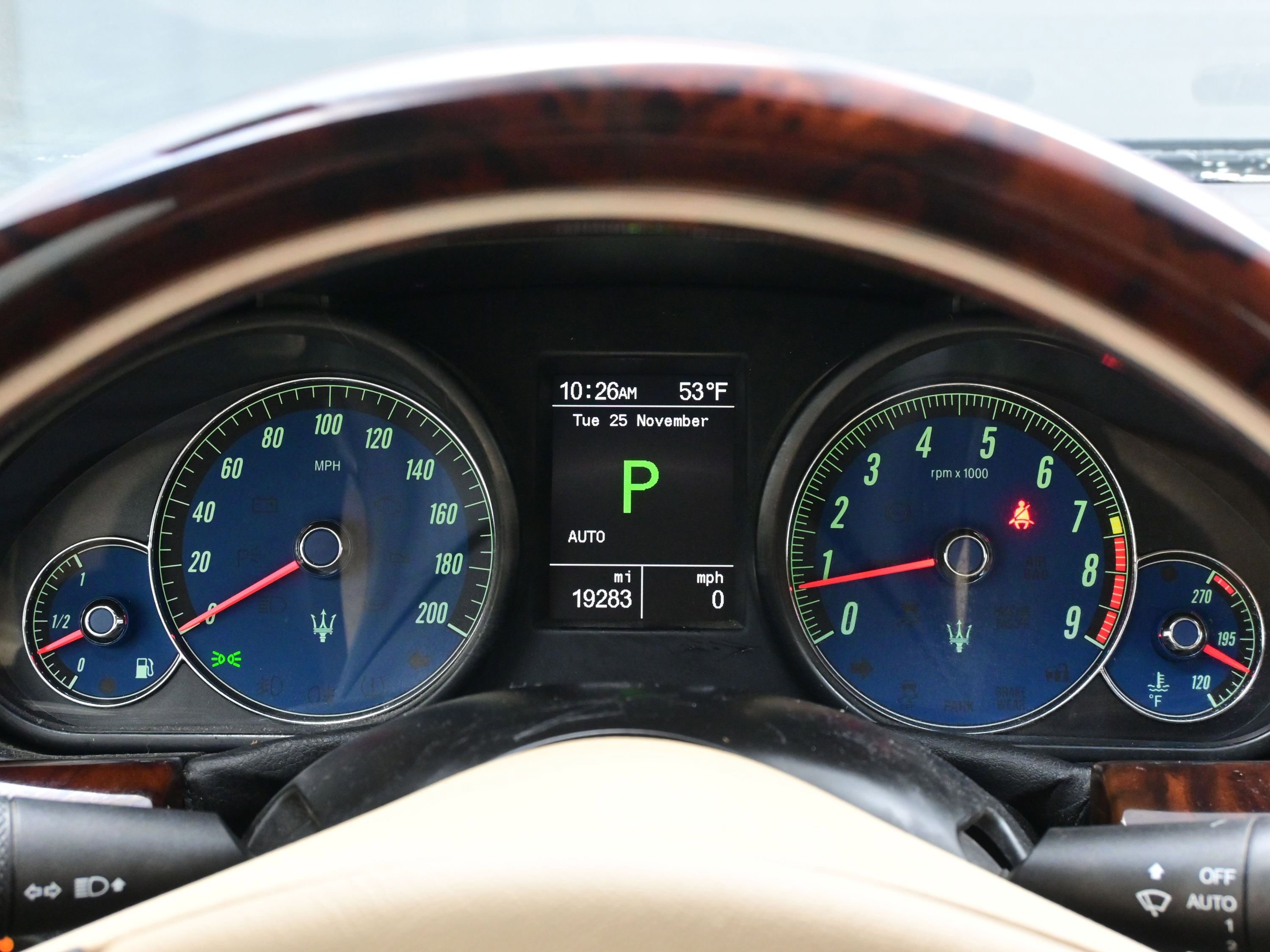 Used 2013 Maserati GranTurismo Sport image 17