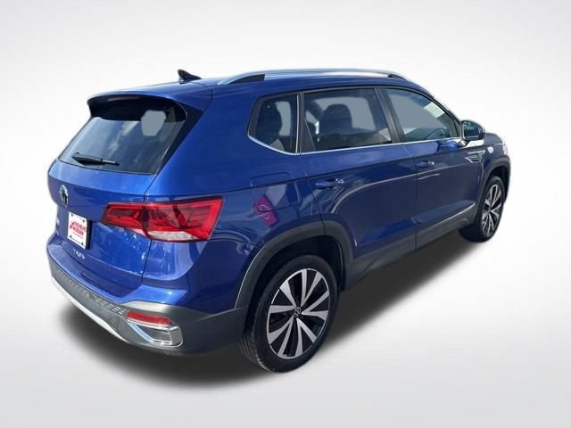 Used 2024 Volkswagen Taos SE image 5