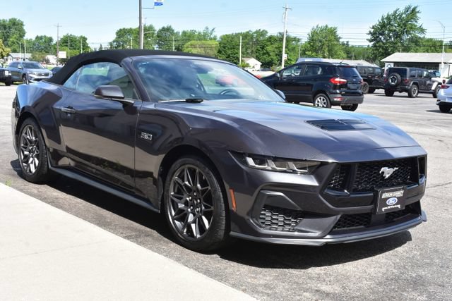 Used 2024 Ford Mustang GT Premium w/ GT Performance Package RWD image 13
