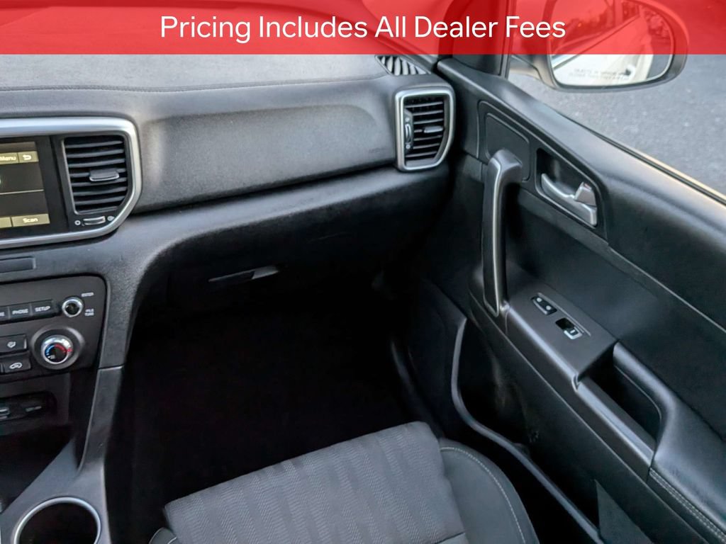 Used 2021 Kia Sportage LX FWD image 17