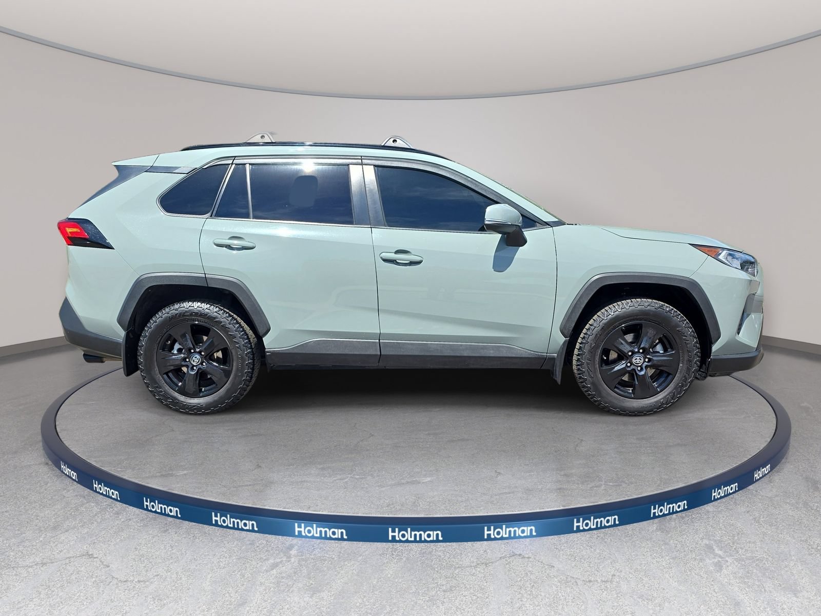 Used 2021 Toyota RAV4 XLE w/ Convenience Package AWD/4WD image 5