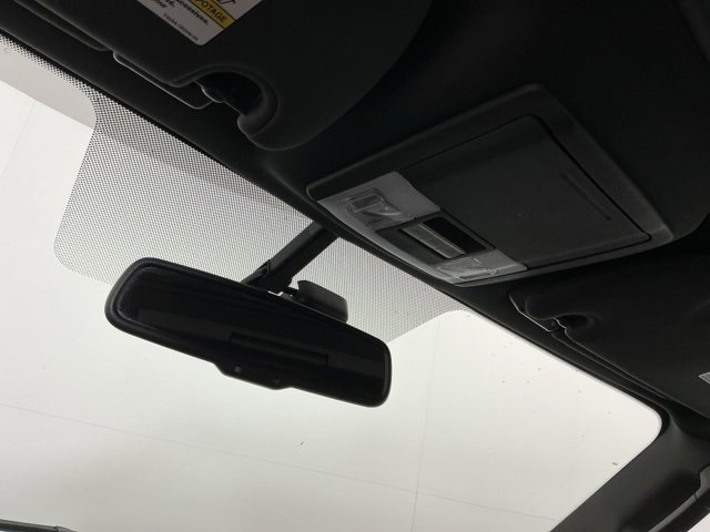 Used 2010 Lincoln Navigator L 4WD image 21