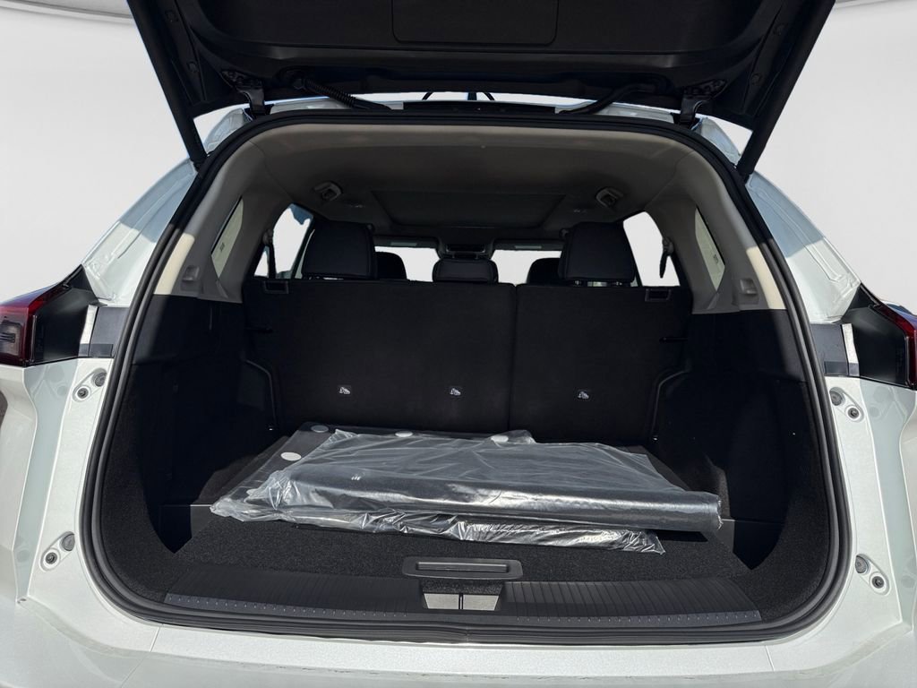 New 2026 Nissan Rogue SV image 18