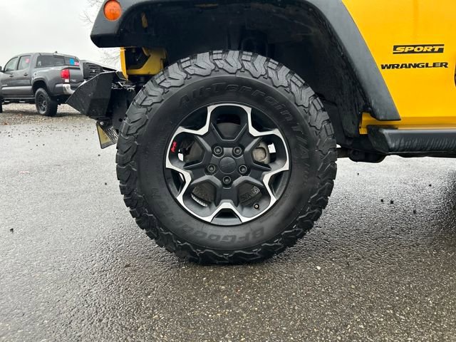 Used 2015 Jeep Wrangler Sport w/ Connectivity Group image 27