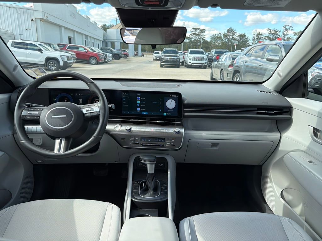 Used 2025 Hyundai Kona SEL image 15