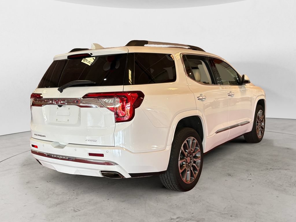 Used 2023 GMC Acadia Denali AWD/4WD image 3