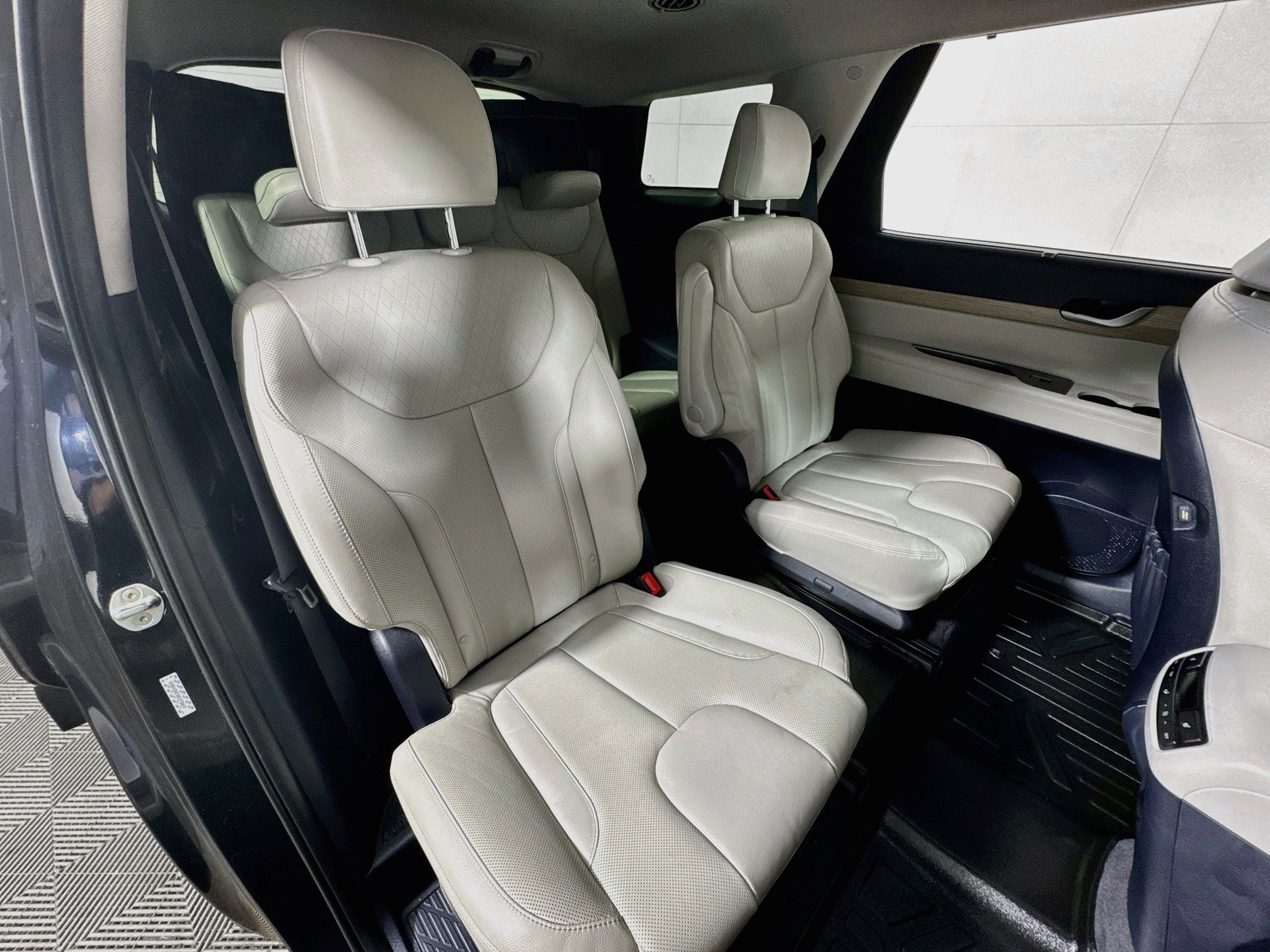 Used 2022 Hyundai Palisade SEL w/ Premium Package AWD/4WD image 29