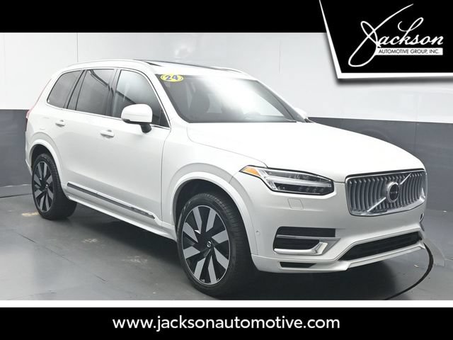 Used 2024 Volvo XC90 T8 Plus w/ Protection Package AWD/4WD image 1