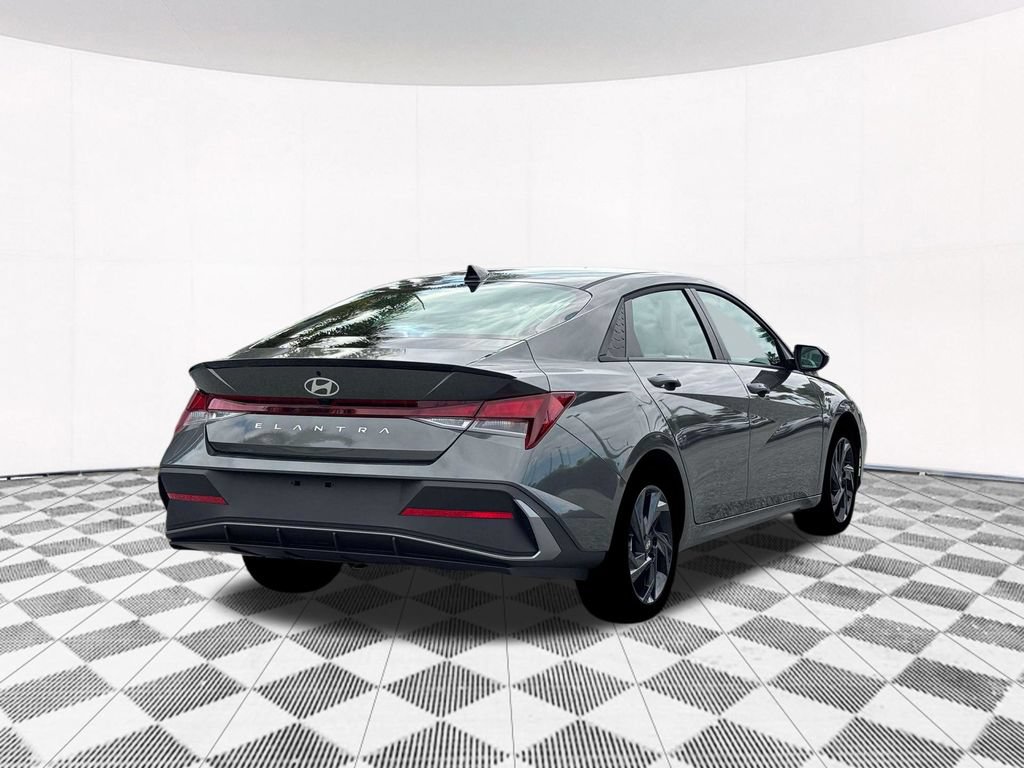 New 2026 Hyundai Elantra Sport w/ Cargo Package FWD image 11