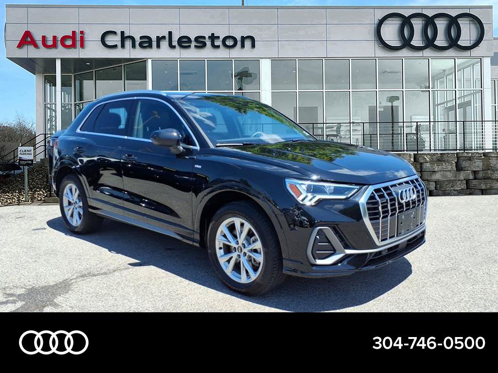 Certified 2025 Audi Q3 2.0T Premium w/ Convenience Package AWD/4WD image 1