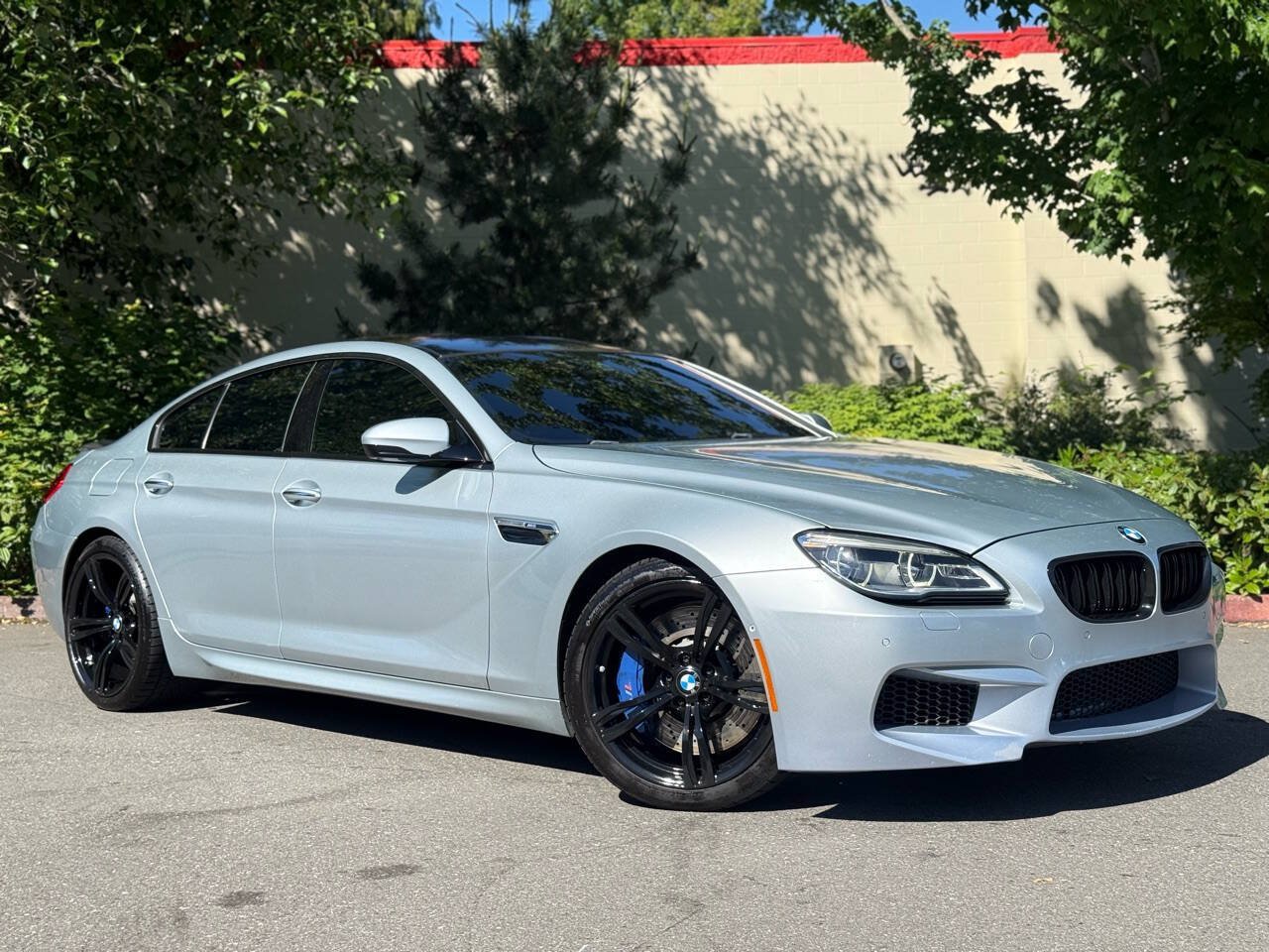 Used 2017 BMW M6 Gran Coupe RWD image 2