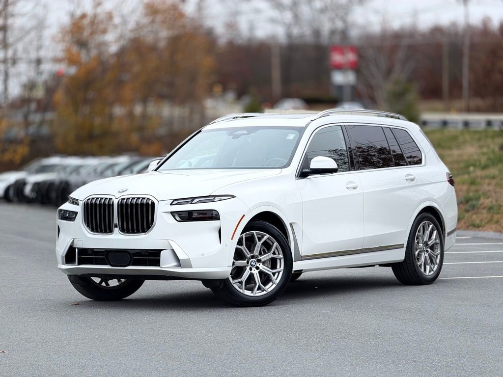 Certified 2023 BMW X7 xDrive40i w/ Premium Package image 1