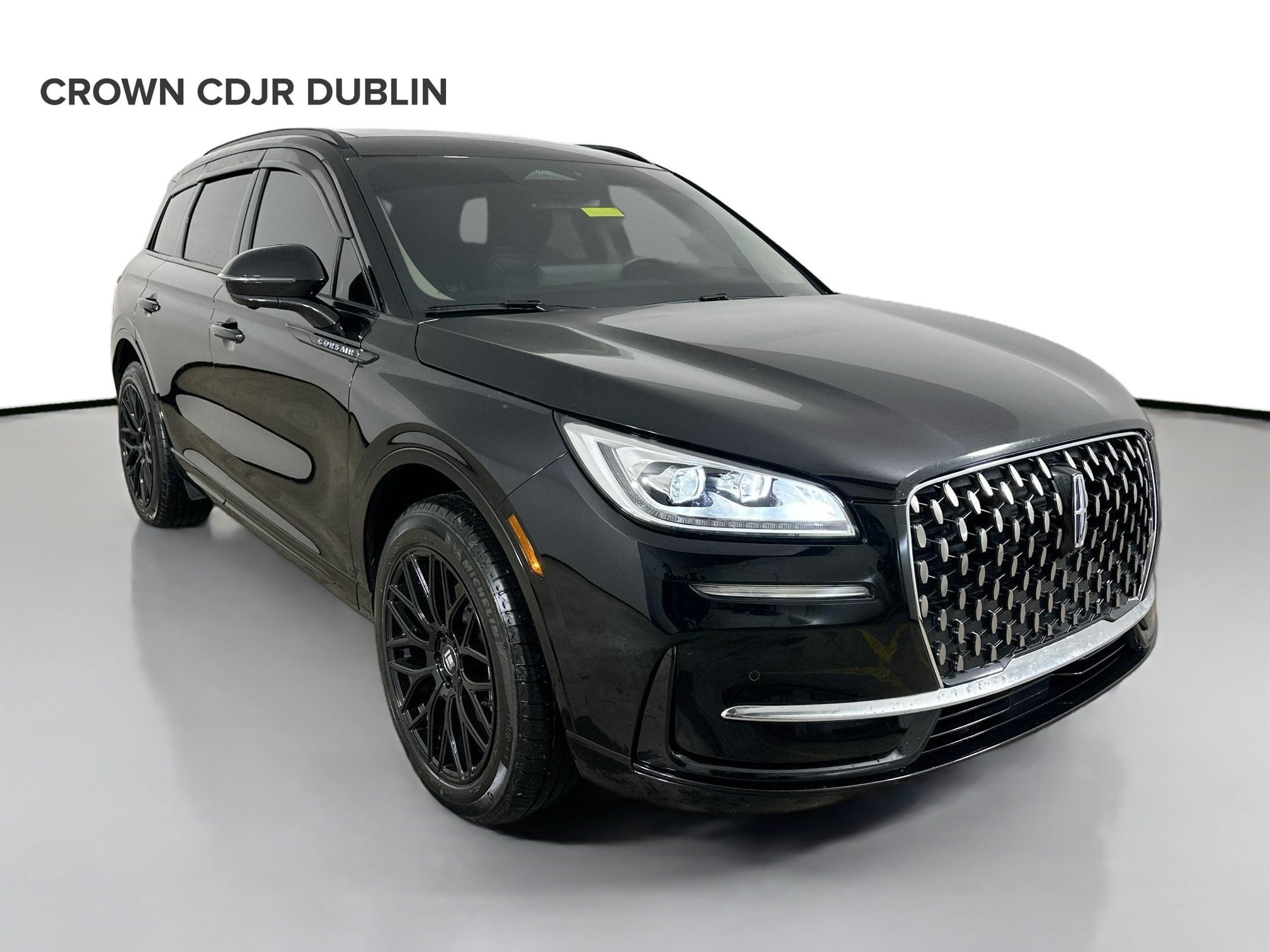 Used 2025 Lincoln Corsair Grand Touring w/ Equipment Group 302A AWD/4WD image 4