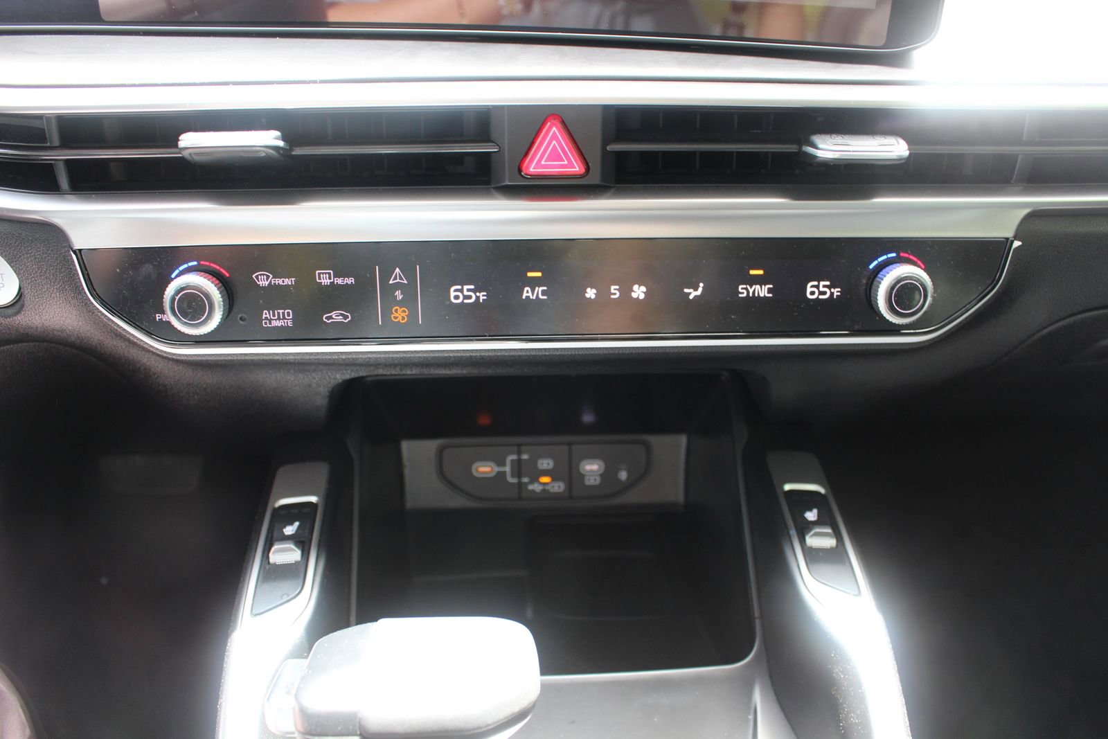 Certified 2024 Kia Sorento X-Line EX AWD/4WD image 31