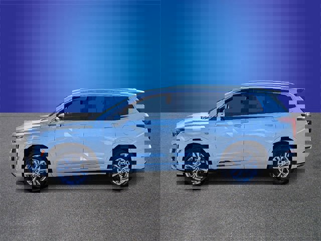 New 2025 Cadillac XT6 Luxury image 2