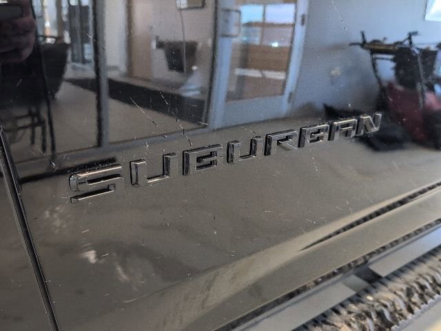 Used 2023 Chevrolet Suburban Z71 AWD/4WD image 9