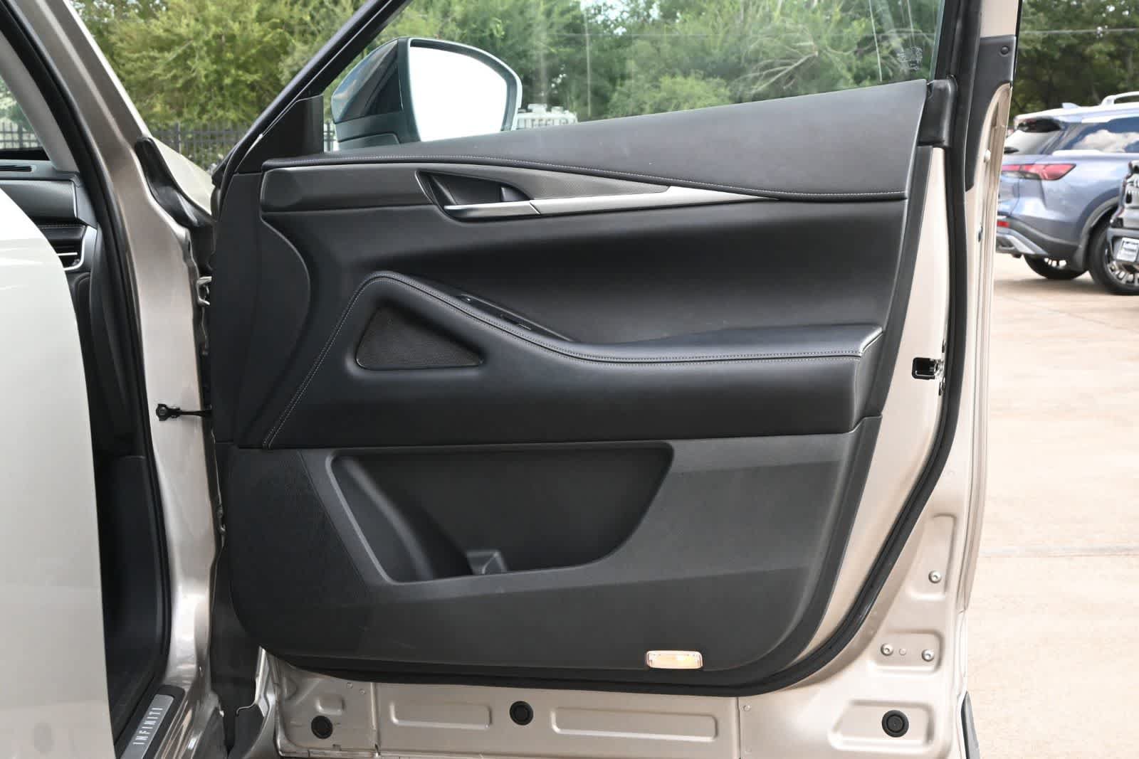 Certified 2023 INFINITI QX60 Luxe w/ Cargo Package FWD image 23