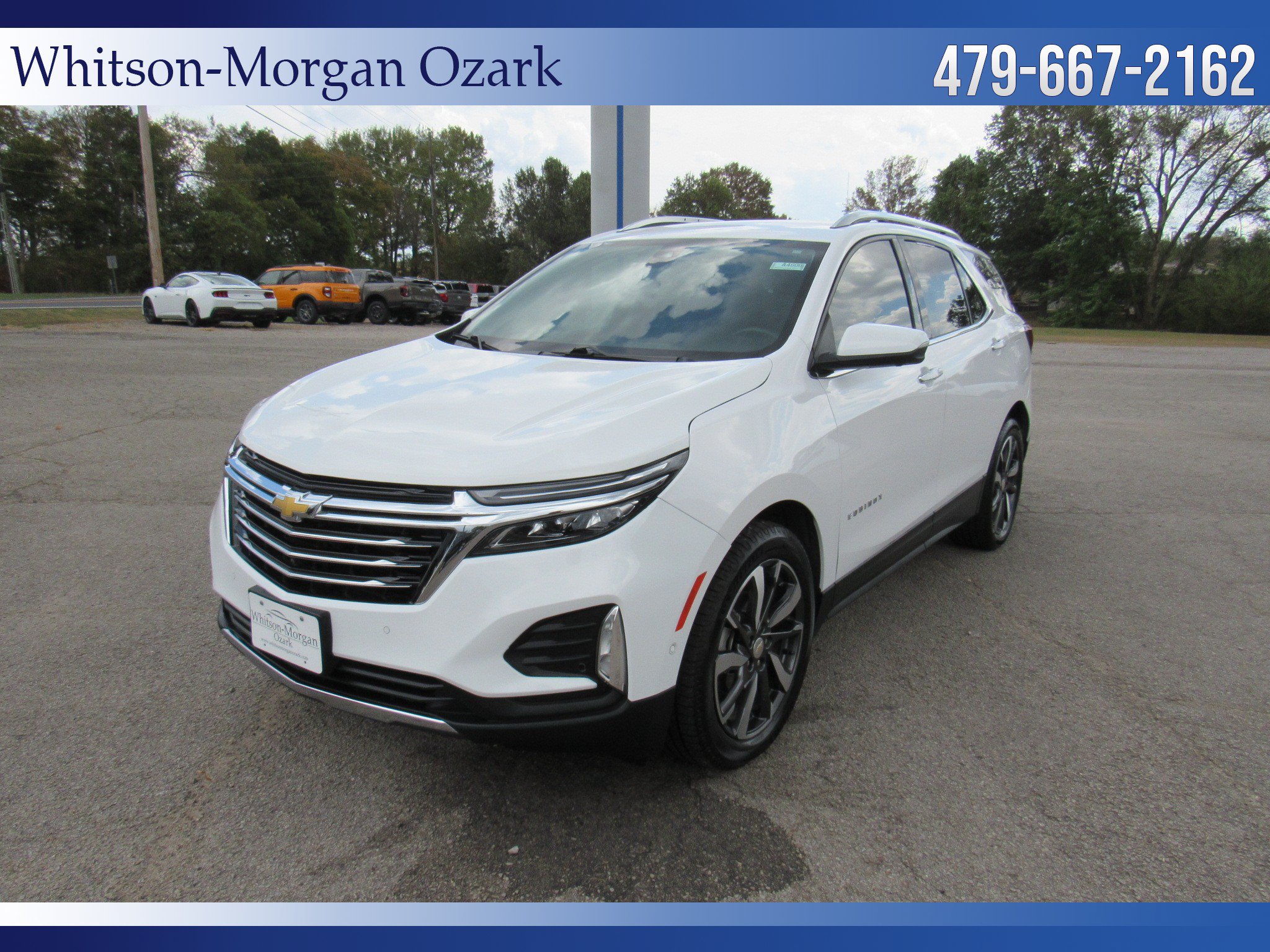 Used 2024 Chevrolet Equinox Premier FWD image 3