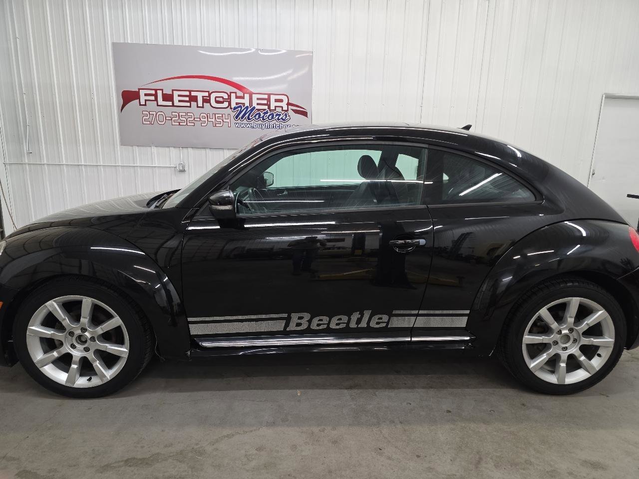Used 2012 Volkswagen Beetle 2.5 FWD image 6