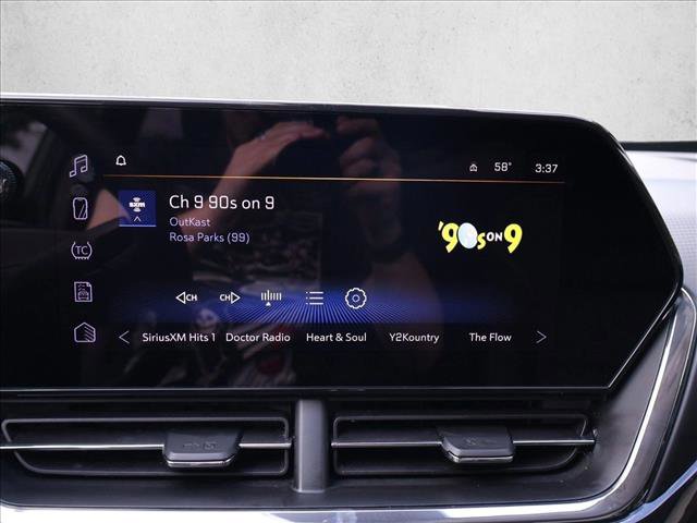 Used 2025 Chevrolet Trax ACTIV w/ Driver Confidence Package FWD image 16