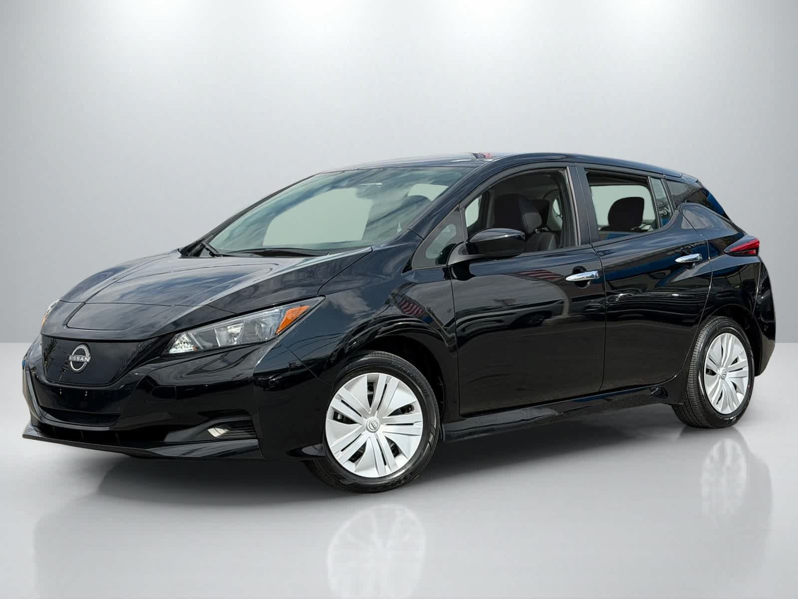 Used 2025 Nissan Leaf S FWD video 1