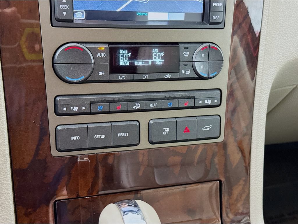 Used 2013 Lincoln Navigator 2WD w/ HD Trailer Tow Pkg image 8