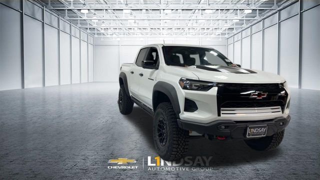 Used 2024 Chevrolet Colorado ZR2 w/ ZR2 Bison Edition AWD/4WD image 4