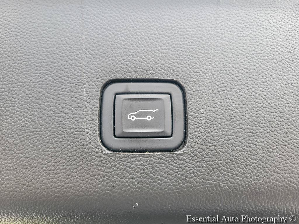 Certified 2023 Chevrolet Traverse Premier AWD/4WD image 26