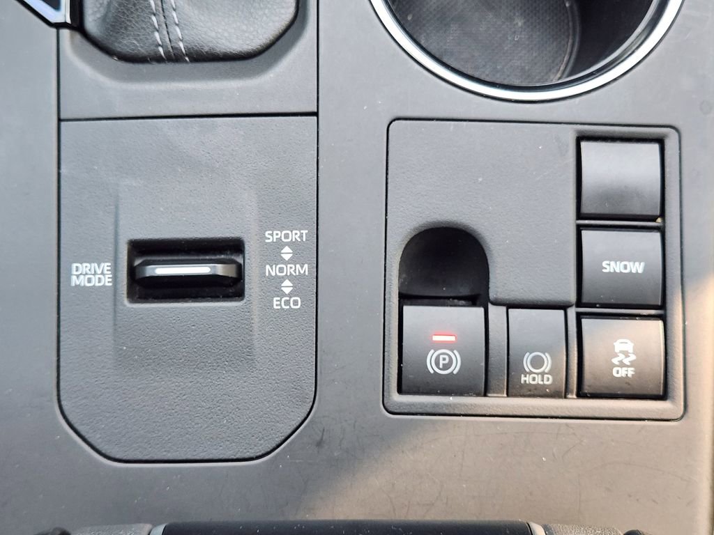 Used 2023 Toyota Highlander XSE image 24