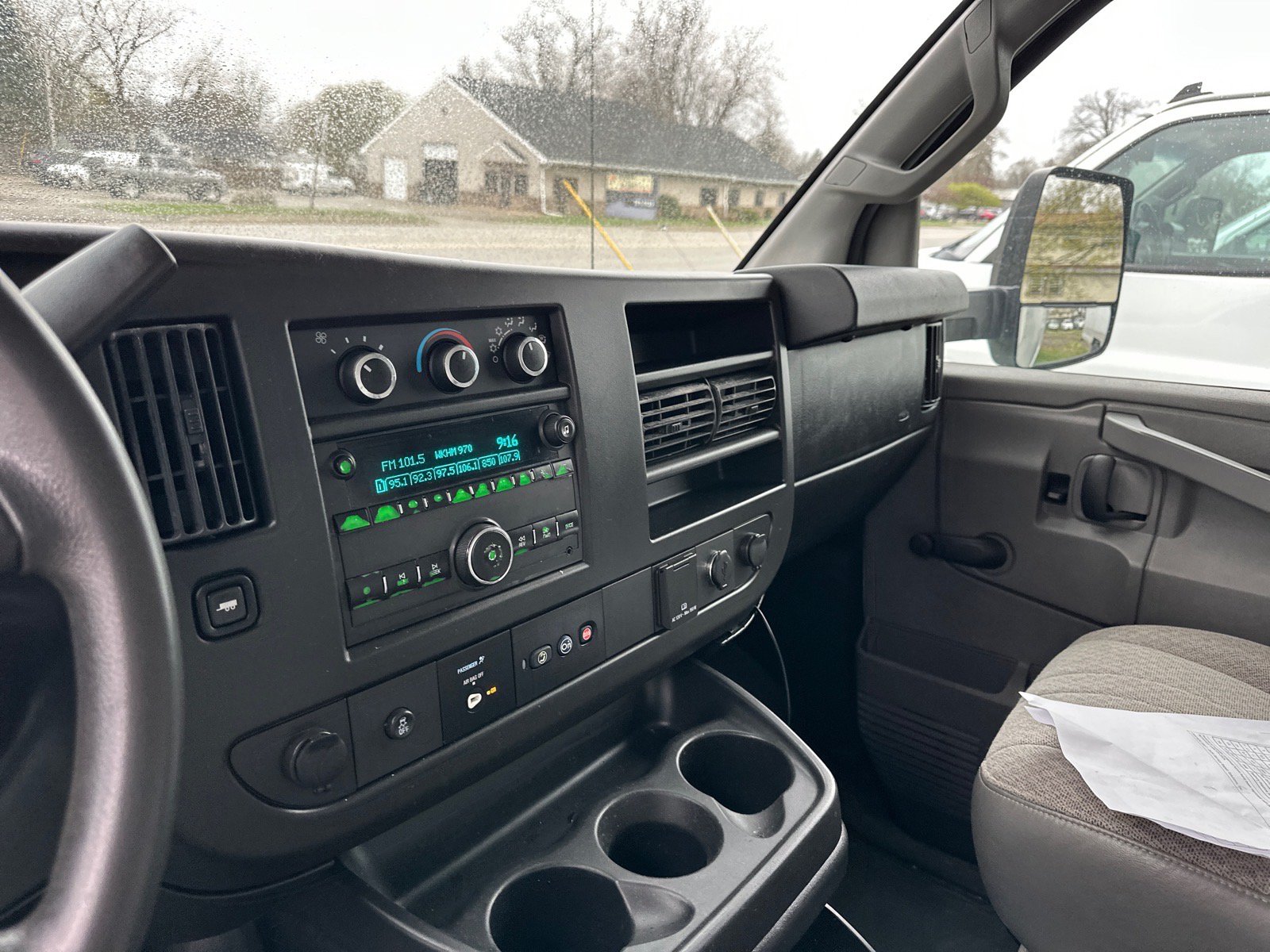 Used 2018 Chevrolet Express 4500 Extended w/ Driver Convenience Package RWD image 11