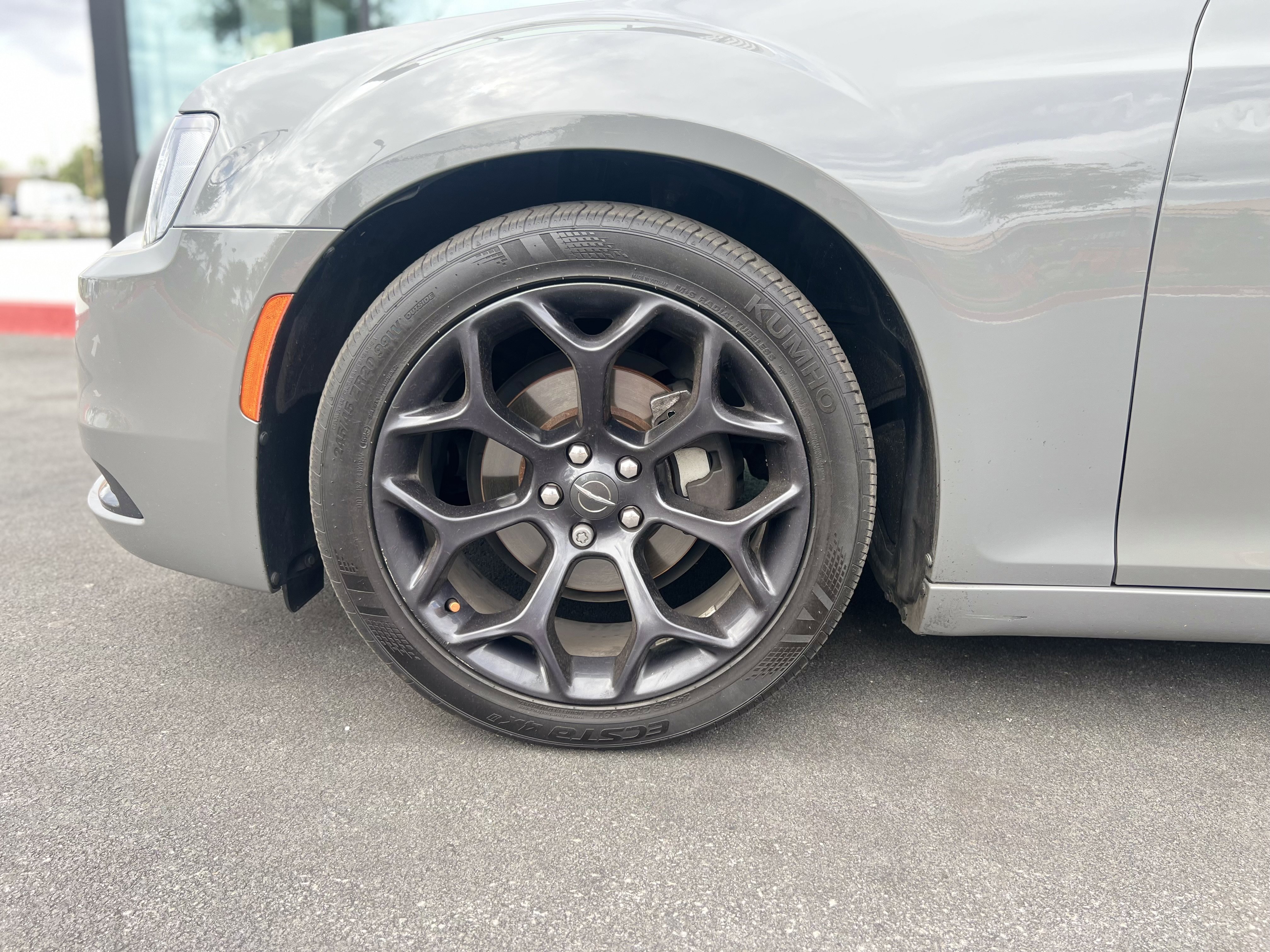 Used 2019 Chrysler 300 Touring w/ Sport Appearance Package image 19