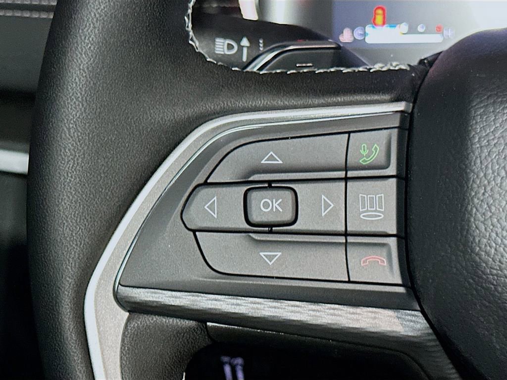 New 2025 Jeep Grand Cherokee Altitude AWD/4WD image 29
