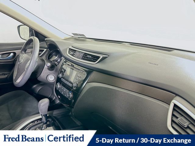 Used 2016 Nissan Rogue S w/ Appearance Package image 29